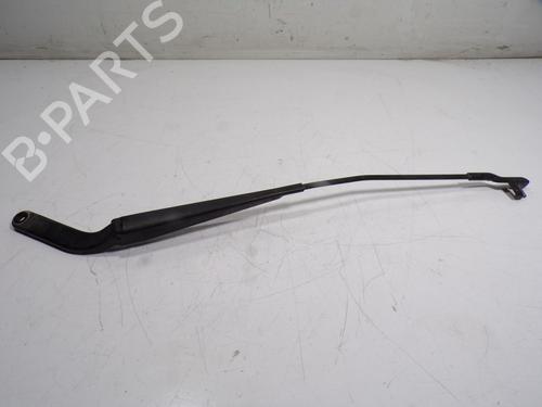 Used Front windshield wiper arm BMW X6 (E71, E72) 30 d (235 hp) 15839400