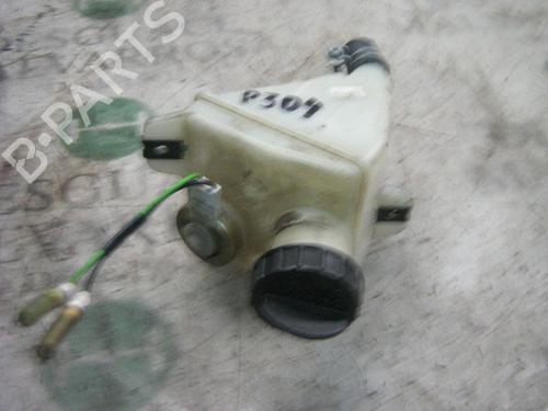 Used Power steering reservoir Power steering reservoir NISSAN TRADE Van [1996-2001] 14296457 14296457