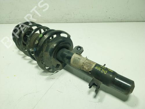 Used Right front shock absorber Right front shock absorber CITROËN C3 III (SX) 1.2 PureTech 82 (83 hp) 28193526 28193526