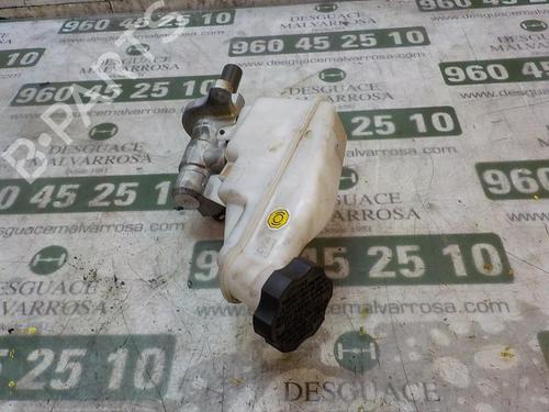 Used Brake master cylinder Brake master cylinder KIA CEE'D (JD) 1.4 CRDi 90 (90 hp) 3858371 3858371