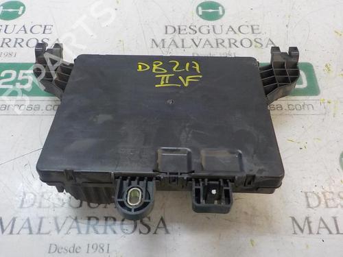 Used Fuse box Fuse box OPEL INSIGNIA A (G09) 2.0 CDTI (68) (131 hp) 3865699 3865699