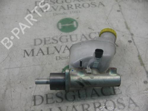 Used Brake master cylinder Brake master cylinder FIAT PANDA (169_) 1.3 D Multijet (169AXG1A, 169AXD1A) (75 hp) 3748089 3748089