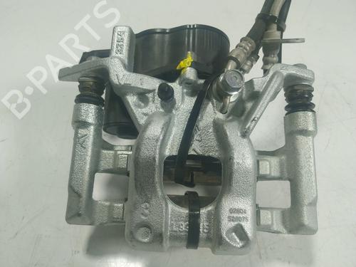Used Right rear brake caliper TOYOTA YARIS CROSS (MXP_) 1.5 Hybrid (MXPJ10) (116 hp) 18838636