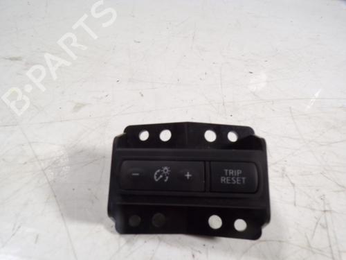 electronic-module-nissan-qashqai-ii-suv-j11-j11_-252734ba0a-2013-8691728 main image