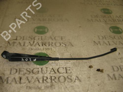 Used Front windshield wiper arm Front windshield wiper arm NISSAN TRADE Platform/Chassis 2.3 D (75 hp) 3778671 3778671