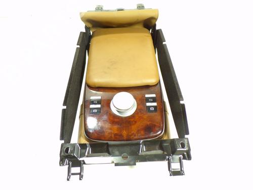 Used Armrest / Center console Armrest / Center console MERCEDES-BENZ S-CLASS (W221, V221) S 320 CDI (211 hp) 8274813 8274813
