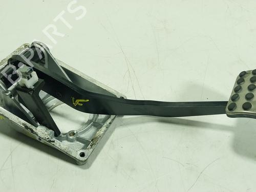 Used Break pedal Break pedal MERCEDES-BENZ G-CLASS (W463) G 350 d (463.348) (245 hp) 26679220 26679220