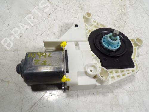 Used Left rear window motor Left rear window motor AUDI Q5 (8RB) 3.0 TDI quattro (258 hp) 10618831 10618831