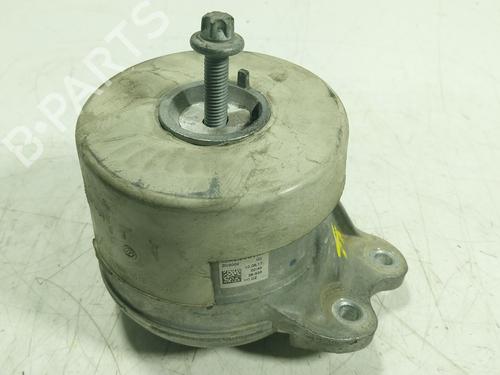 Used Engine mount Engine mount MERCEDES-BENZ C-CLASS Coupe (C205) AMG C 43 4-matic (205.364) (367 hp) 27562139 27562139