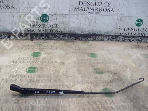 Used Front windshield wiper arm CITROËN C3 I (FC_, FN_) 1.4 HDi (68 hp) 3740724