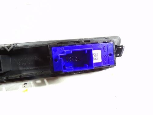 Switch PEUGEOT 208 I (CA_, CC_) 1.6 BlueHDi 100 | BP8142032I30