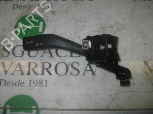 Used Steering column stalk SEAT ALTEA (5P1) 1.9 TDI (105 hp) 3779765