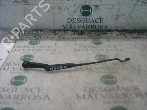 Used Front windshield wiper arm NISSAN MICRA II (K11) 1.3 i 16V (75 hp) 3775399