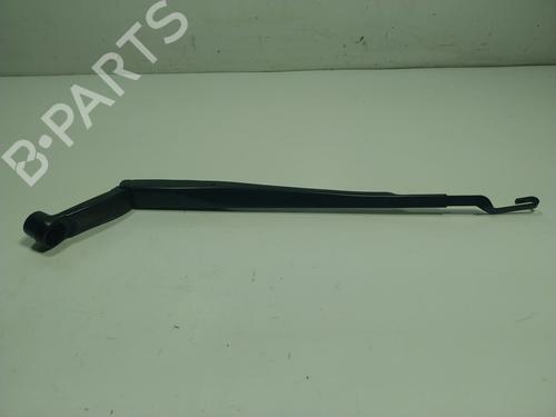 Used Front windshield wiper arm Front windshield wiper arm 17784395 17784395