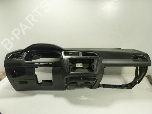 Used Dashboard Dashboard VW TIGUAN (AD1, AX1) 2.0 TDI (150 hp) 33334487 33334487
