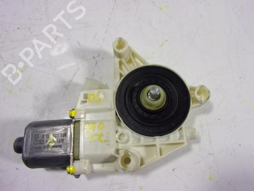 Portierruitmotor linksachter MERCEDES-BENZ C-CLASS (W204) [2007-2015]  10111530