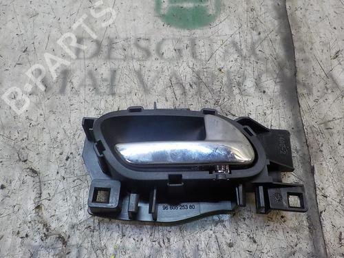 Used Front right interior door handle PEUGEOT 308 I (4A_, 4C_) [2007-2016]  3856598