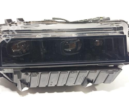 Used Right headlight Right headlight BMW XM (G09) XM All-wheel Drive (653 hp) 33678529 33678529