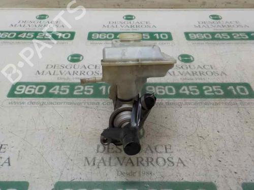 Used Brake master cylinder Brake master cylinder SEAT LEON ST (5F8) 2.0 TDI (150 hp) 4582585 4582585