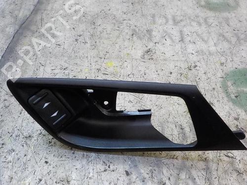 Used Right front window switch Right front window switch FORD MONDEO IV (BA7) 2.0 TDCi (140 hp) 3855758 3855758