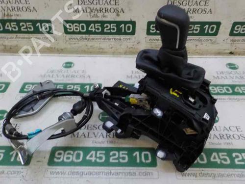 Selector da caixa Selector da caixa TOYOTA COROLLA Estate (_E21_) 2.0 Hybrid (MZEH12) (180 hp) 9104557 9104557