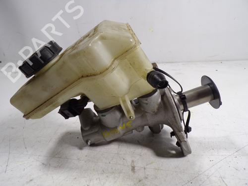 Used Brake master cylinder VW POLO VI (AW1, BZ1, AE1) 1.0 TSI (95 hp) 7847125
