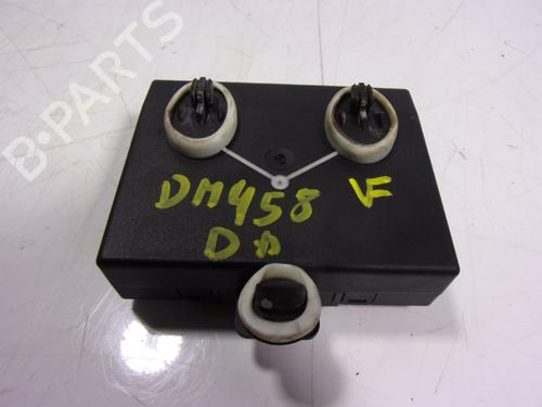 Used Comfort control module Comfort control module VW TOUAREG (7P5, 7P6) 3.0 V6 TDI (240 hp) 15852636 15852636