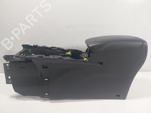 Used Armrest / Center console Armrest / Center console RENAULT KADJAR (HA_, HL_) 1.3 TCe 140 (HLNB, HLN1) (140 hp) 19136396 19136396