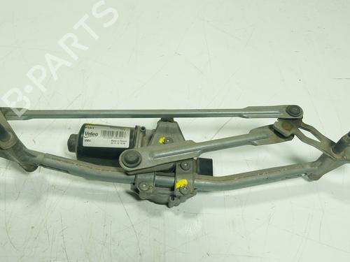 Used Front wiper motor FIAT 500L (351_, 352_) 1.3 D Multijet (199.LYM11, 199.LYM1A) (95 hp) 29712266