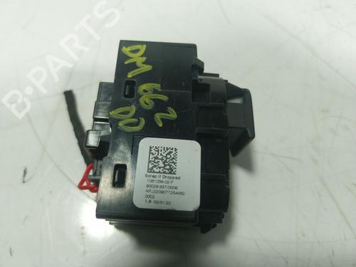 Right front window switch TESLA MODEL Y (5YJY) Long Range All-wheel Drive | BP16665697I26 - Image 4