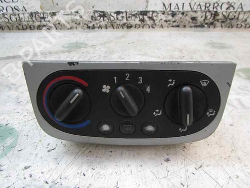 Used Climate control Climate control OPEL CORSA C (X01) 1.7 CDTI (F08, F68) (100 hp) 3828940 3828940