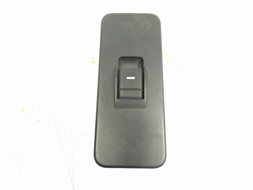 Used Right rear window switch Right rear window switch LAND ROVER RANGE ROVER III (L322) 3.6 D 4x4 (272 hp) 8912879 8912879