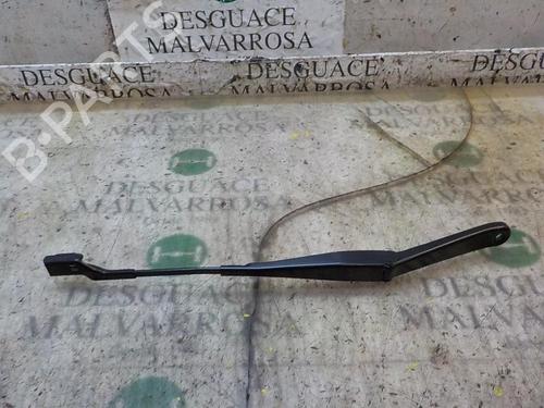 Front windshield wiper arm FORD FIESTA VI (CB1, CCN) 1.25 2026776