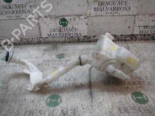 Used Windscreen washer tank Windscreen washer tank 7410739 7410739