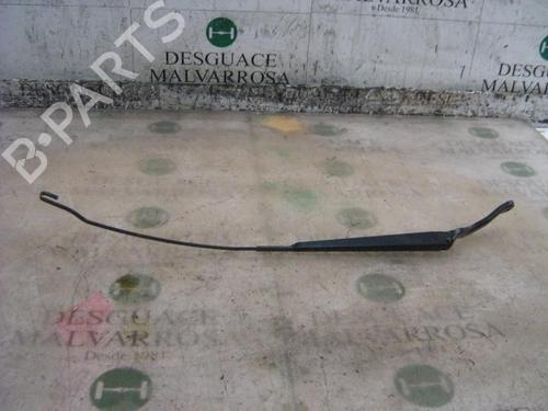 Used Front windshield wiper arm FORD FIESTA V (JH_, JD_) [2001-2014]  3751840