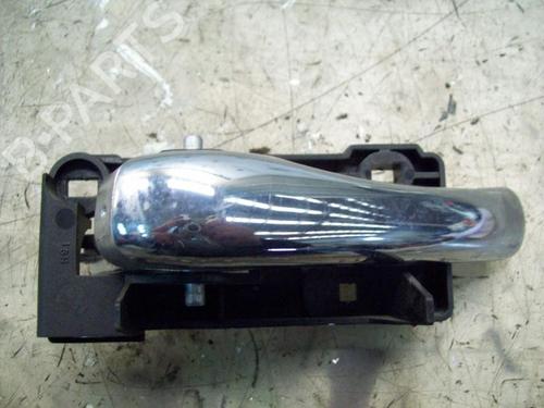 Used Front left interior door handle Front left interior door handle ALFA ROMEO 147 (937_) 1.6 16V T.SPARK (937.AXA1A, 937.AXB1A, 937.BXB1A) (120 hp) 3767159 3767159