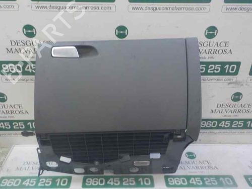 Used Glove box AUDI A4 B8 (8K2) 2.0 TDI 16V (140 hp) 5606461