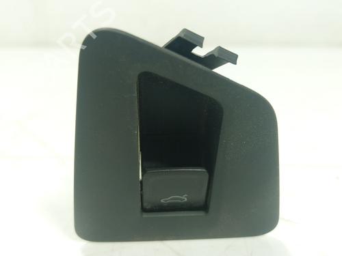 tailgate-handle-vw-touareg-cr7-rc8-2017-36542726 main image