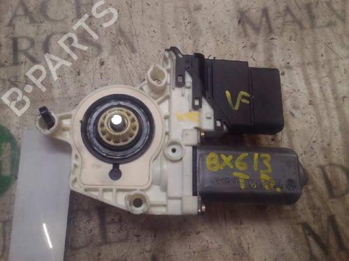 Used Right rear window motor Right rear window motor SEAT LEON (1M1) 1.9 TDI (110 hp) 3805234 3805234