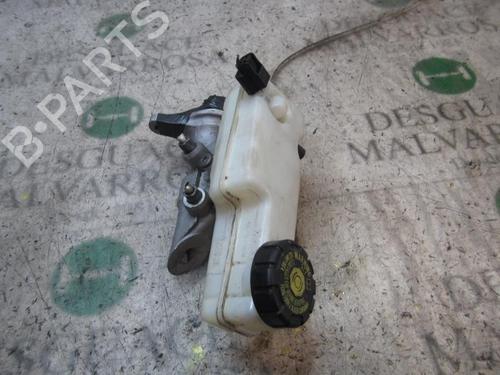 Used Brake master cylinder RENAULT MEGANE III Hatchback (BZ0/1_, B3_) 1.5 dCi (BZ09, BZ0D, BZ1W, BZ29, BZ14) (110 hp) 3841423