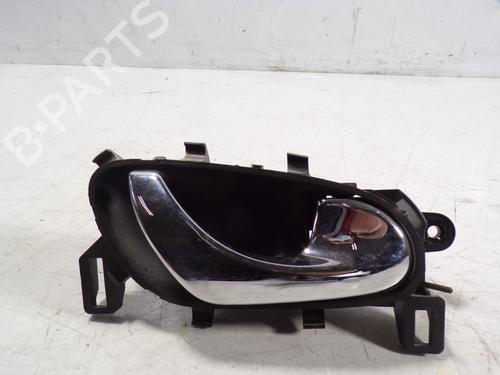 Høyre bak invendig håndtak NISSAN QASHQAI II SUV (J11, J11_) [2013-2025]  8691637