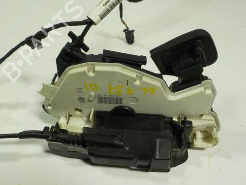 Front left lock SEAT LEON (5F1) 1.5 TSI | BP13378660C98 