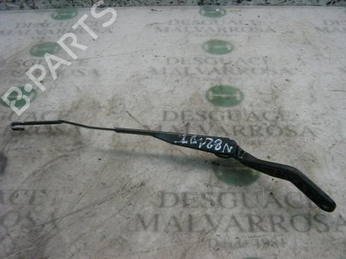 Used Front windshield wiper arm CITROËN SAXO (S0, S1) [1996-2004]  3750968