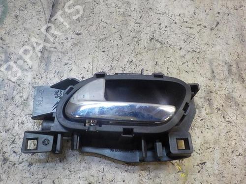 Used Front left interior door handle Front left interior door handle PEUGEOT 308 I (4A_, 4C_) 1.6 HDi (109 hp) 3851628 3851628