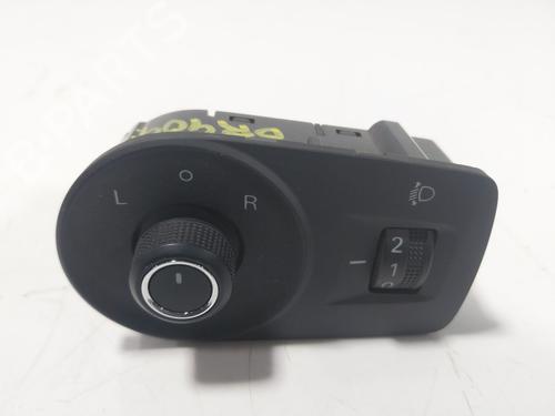 Used Mirror switch Mirror switch MG MG ZS SUV (AZS1) 1.5 VTi (106 hp) 36076772 36076772