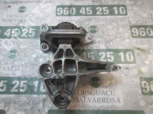 Used Engine mount RENAULT MEGANE III Coupe (DZ0/1_) [2008-2016]  9081432