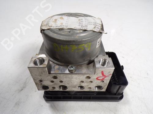 Used ABS pump ABS pump RENAULT MEGANE IV Hatchback (B9A/M/N_) 1.5 dCi 110 (B9A3) (110 hp) 8373349 8373349