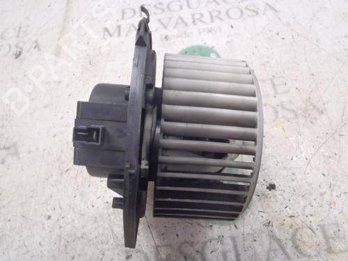 Used Heater blower motor Heater blower motor IVECO DAILY III Van 35 C 12 V, 35 S 12 V (AGKA43A2, AGKB43A2, AGKB46A2,... (116 hp) 3817549 3817549