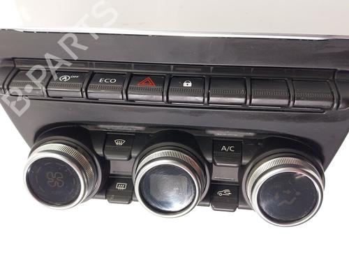 Used Climate control Climate control RENAULT ARKANA I (LCM_, LDN_) 1.3 TCe 140 (LDN0) (140 hp) 33057693 33057693