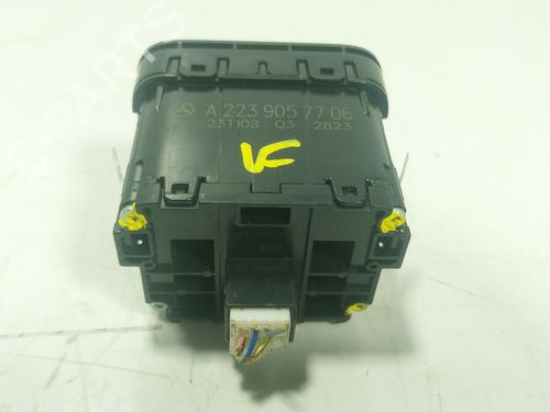 Hand brake MERCEDES-BENZ GLC (X254) 300e 4-matic (254.656) | BP32103482I18 - Image 2